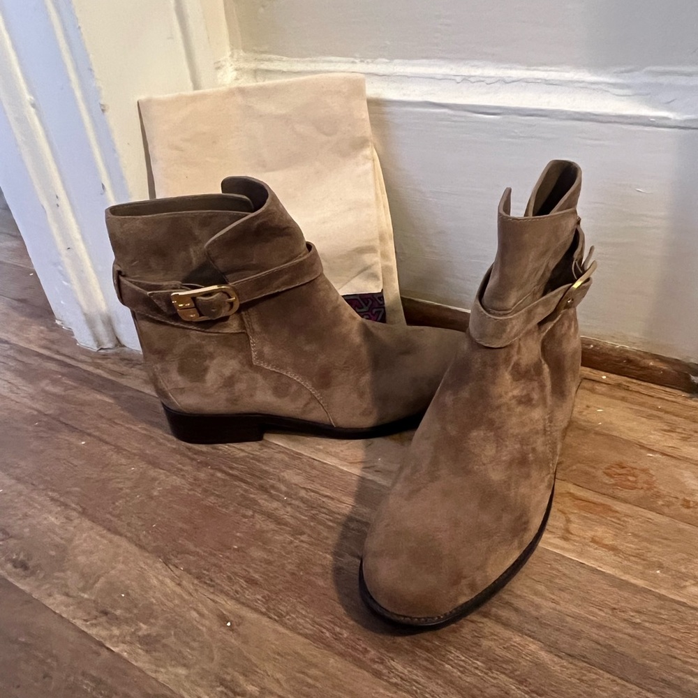 Tory Burch - NWOB - Brooke flat ankle boots - size 8